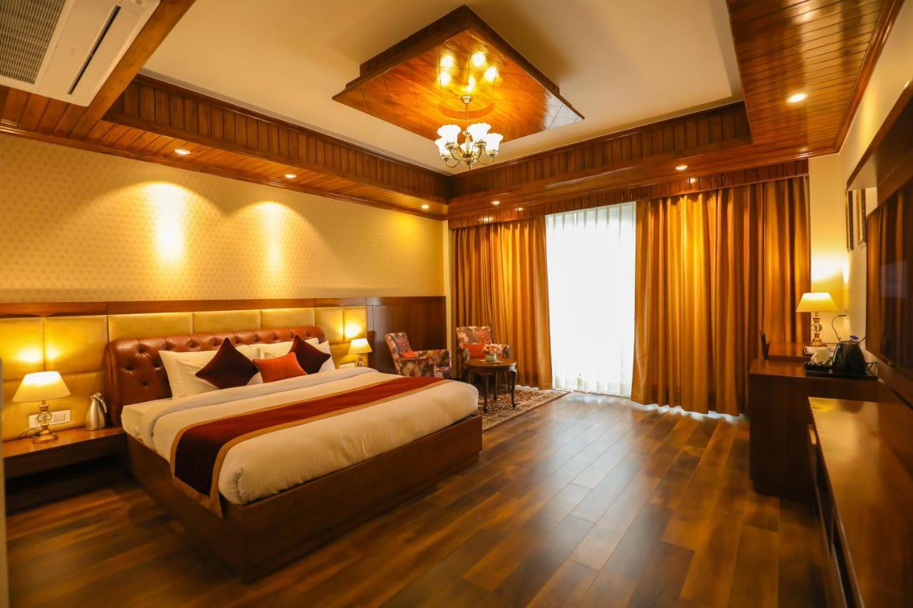 Отель The Retreat Mashobra, Шимла Экстерьер фото