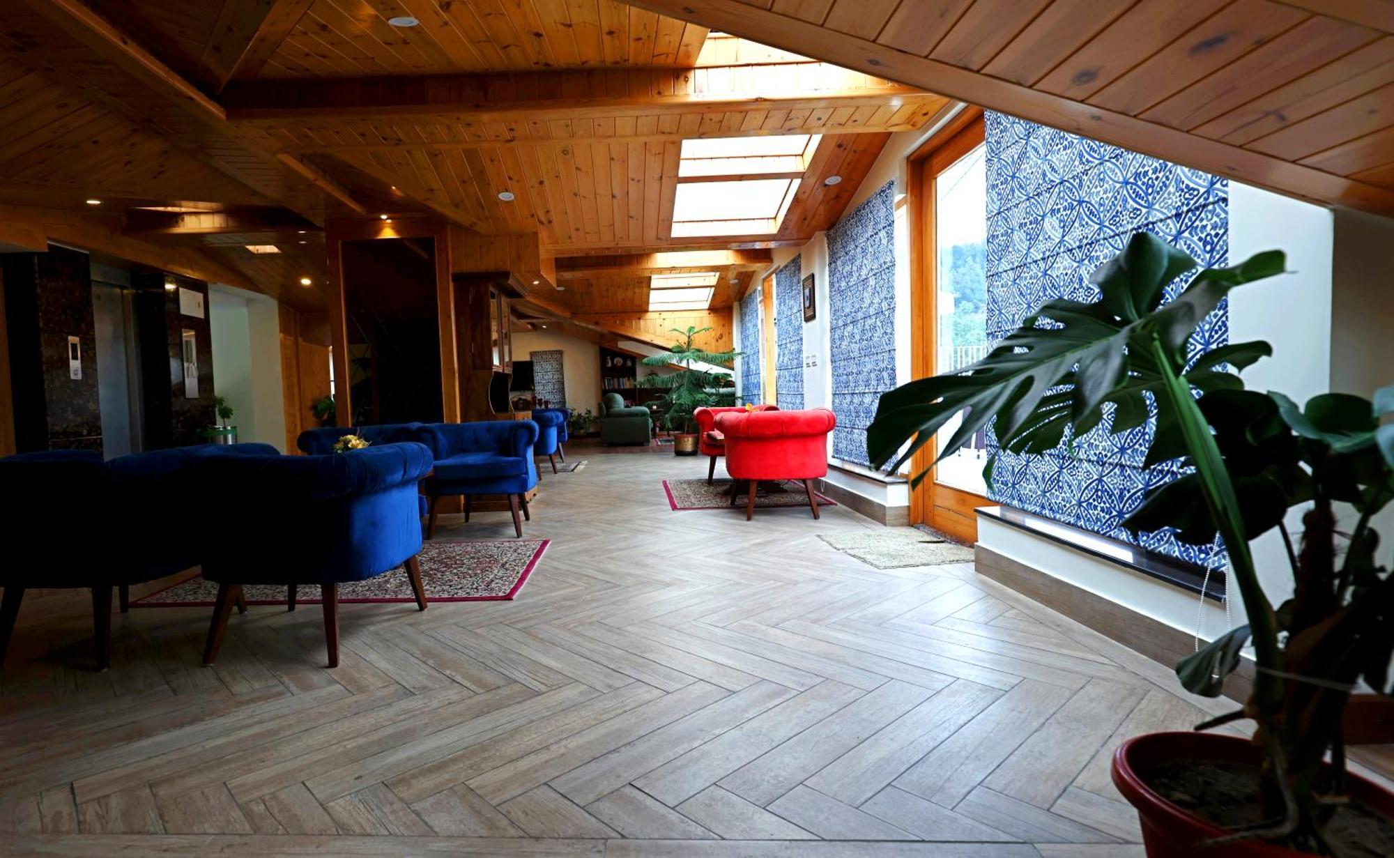 Отель The Retreat Mashobra, Шимла Экстерьер фото